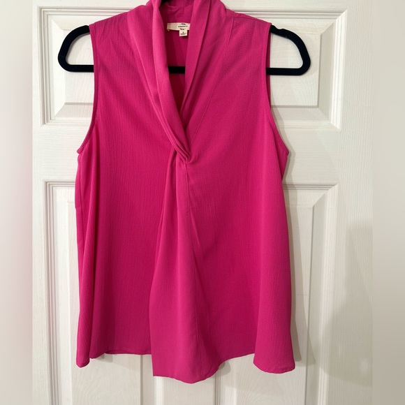 Entro Size Small Hot Pink Sleeveless Shirt - Picture 1 of 3